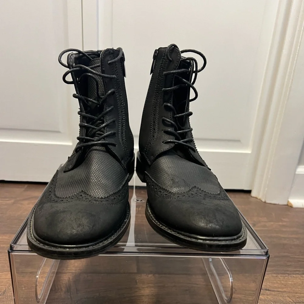 Unlisted By Kenneth Cole Buzzer Wingtip Boots Size Men’s 8 Color Black